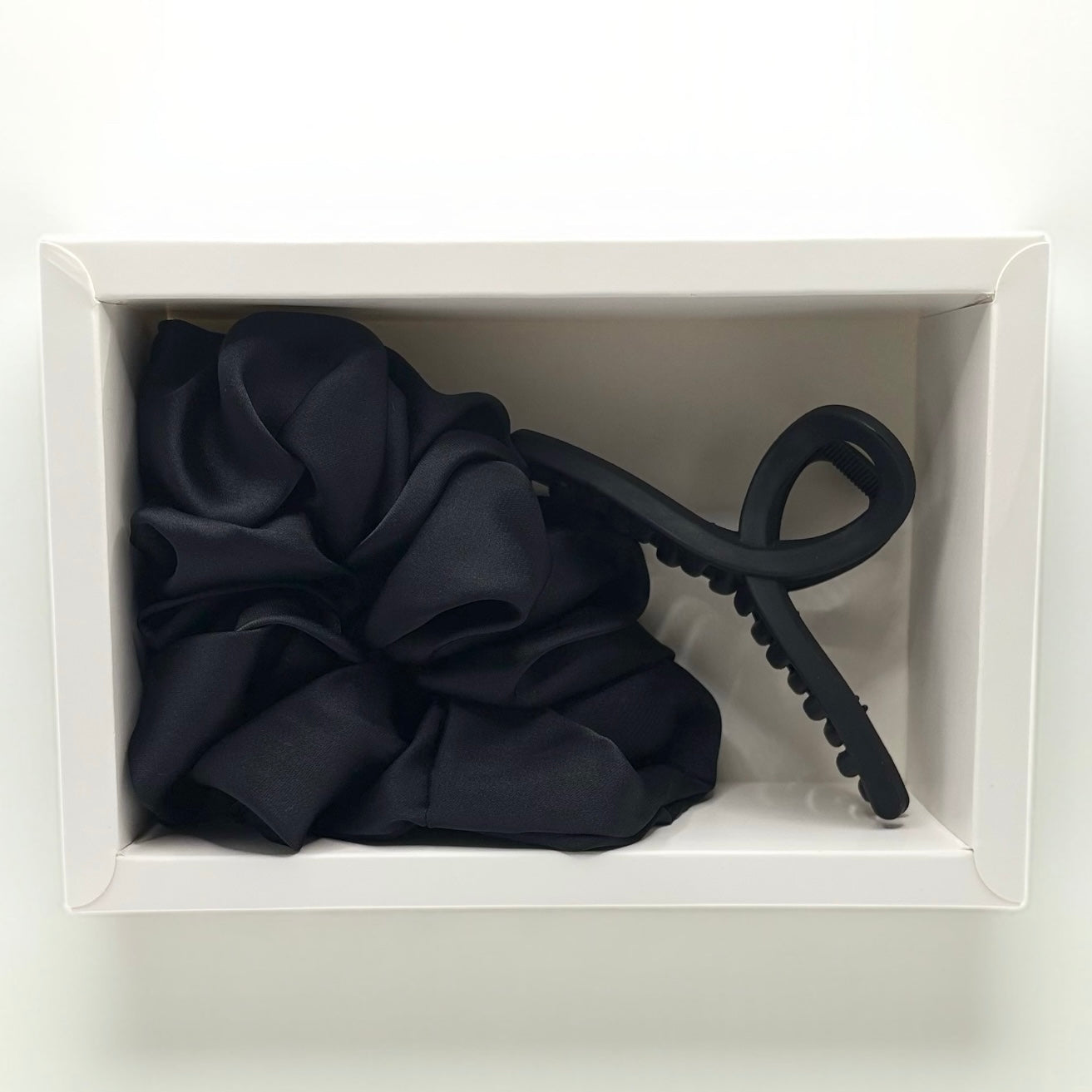 Barmelle Clip & Scrunchie Set – Black Edition