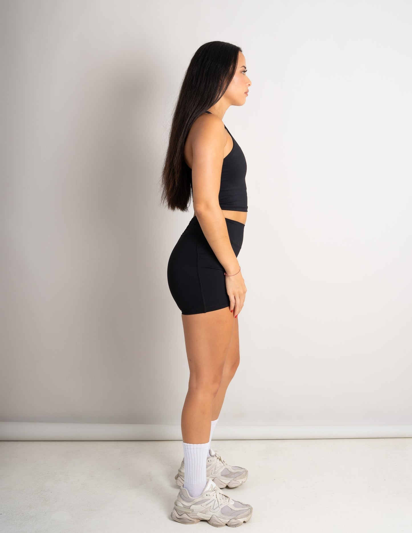 Flow Pocket Shorts - Black - Barmelle