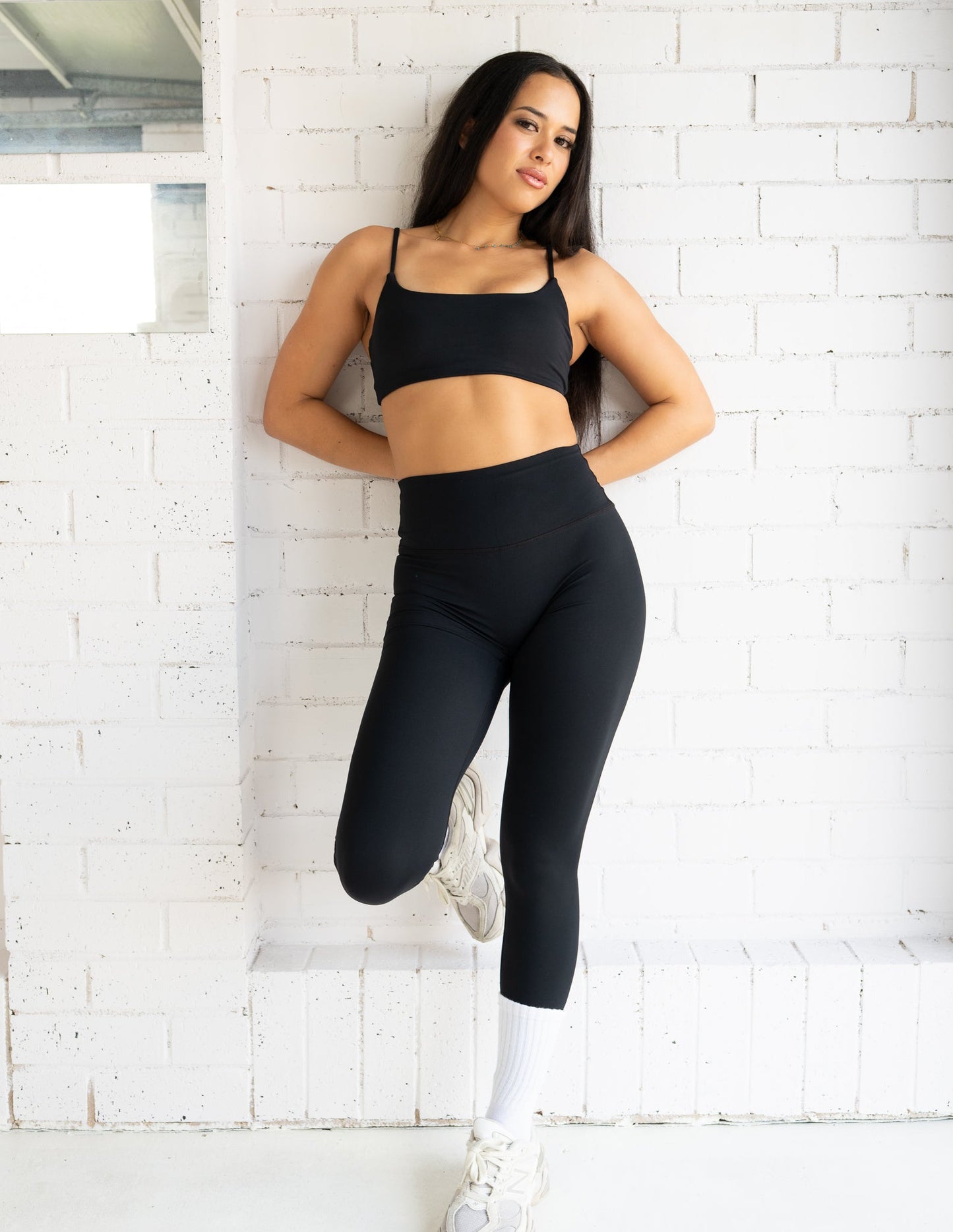 Essential Sports Bra - Black Babe Mode Boutique