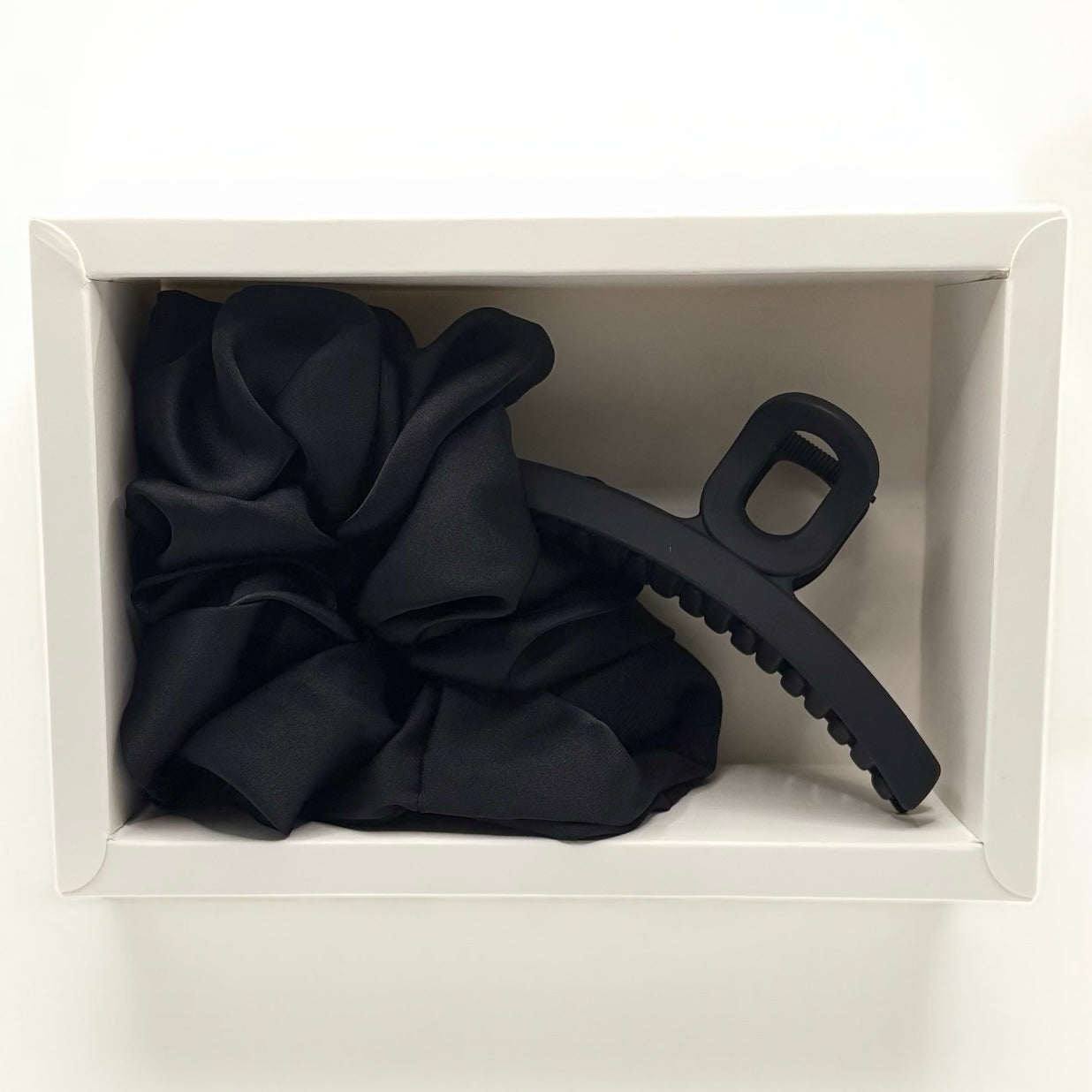Barmelle Clip & Scrunchie Set – Black Edition