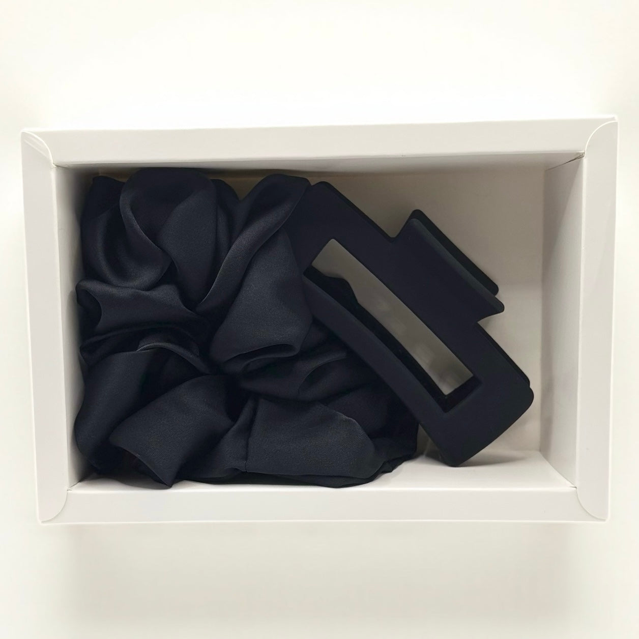 Barmelle Clip & Scrunchie Set – Black Edition